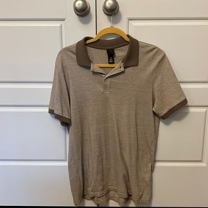 Short sleeve polo with micro stripe design